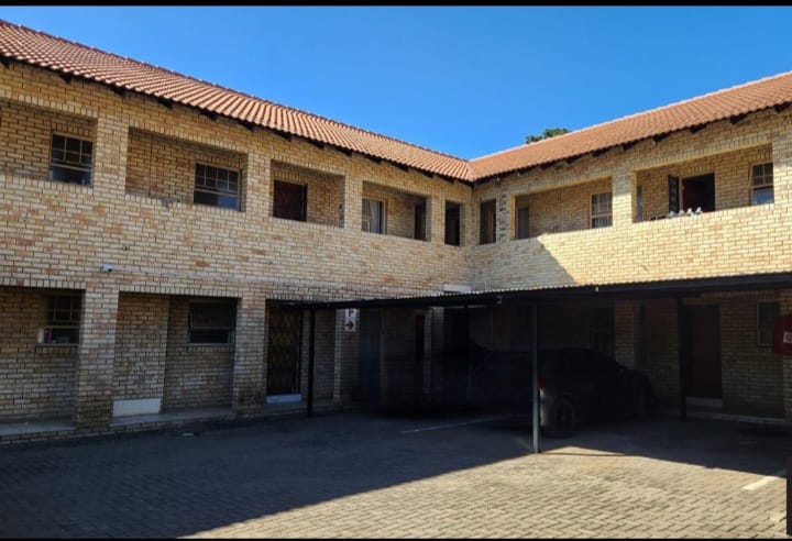 2 Bedroom Property for Sale in Rustenburg Central North West